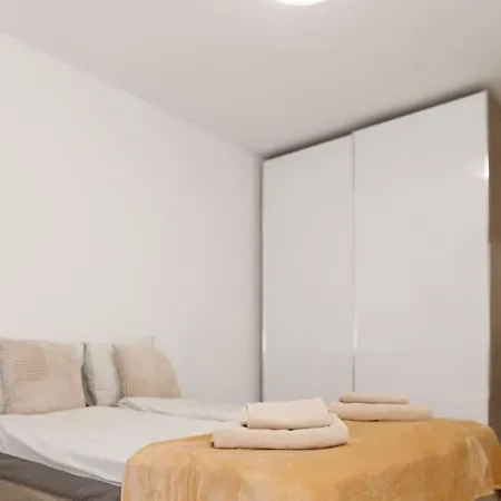 Elit Park Bright & Cozy Appartement *