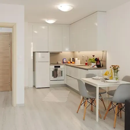 Elit Park Bright & Cozy *